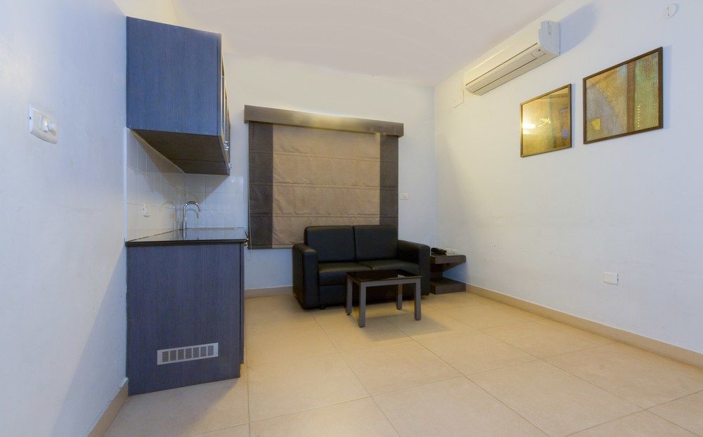 Fabhotel Stay Eeasy Thiruvanmiyur Madras Buitenkant foto