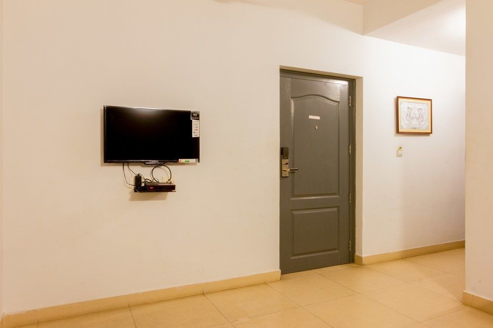 Fabhotel Stay Eeasy Thiruvanmiyur Madras Buitenkant foto
