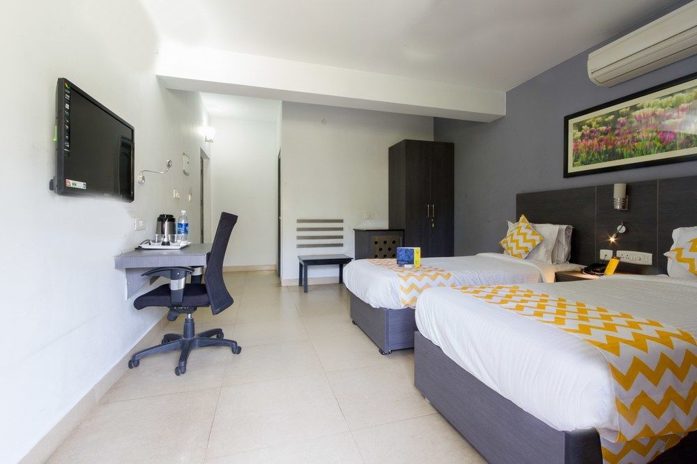Fabhotel Stay Eeasy Thiruvanmiyur Madras Buitenkant foto